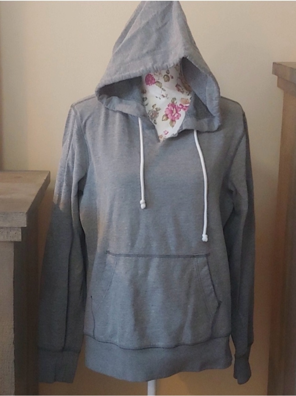 Aeropostale Light Gray Hoodie with White Drawstrings